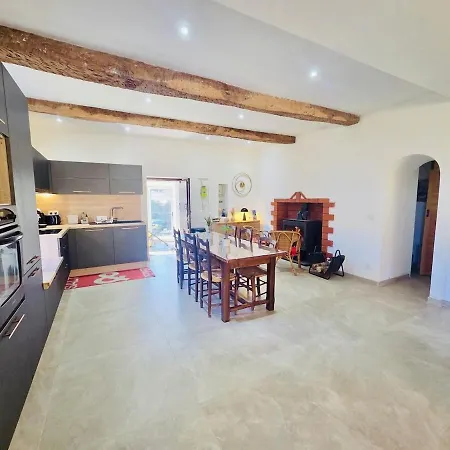 Holiday home Mas Des Chataigniers Le Vigan (Gard)